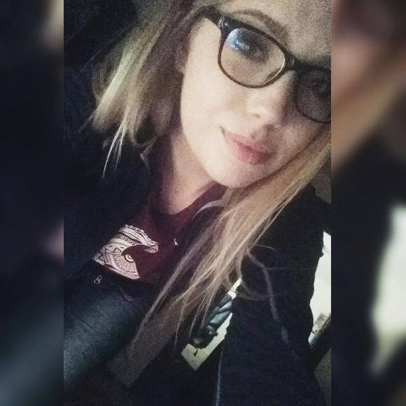 Meet your Posher, Lexi - Picture 1 of 1